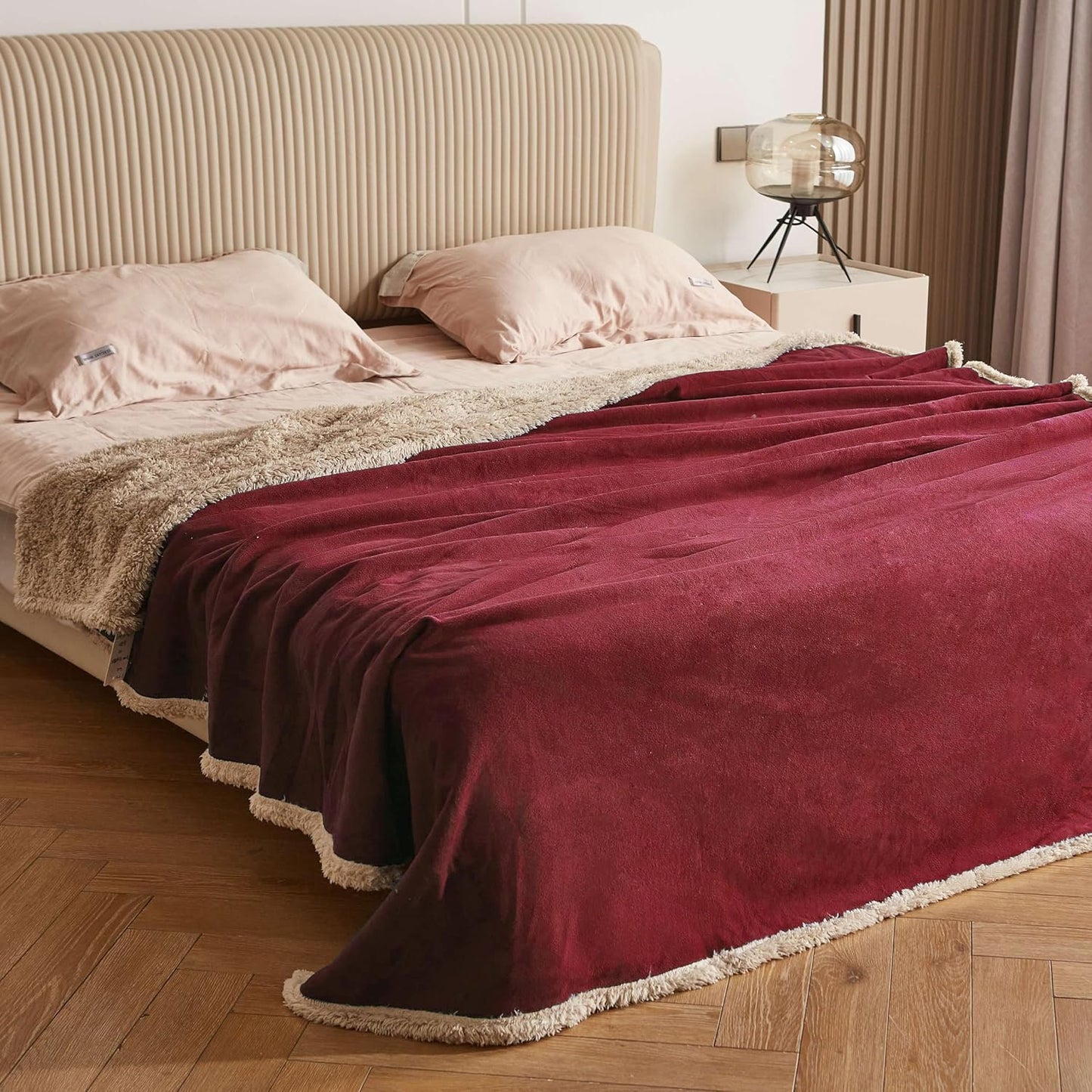 Kritter Planet Waterproof Pet Blanket for Bed, Reversible Sherpa Fleece Protector Couch Cover for Pets, Liquid Proof Furniture Protector for Medium Large Dogs