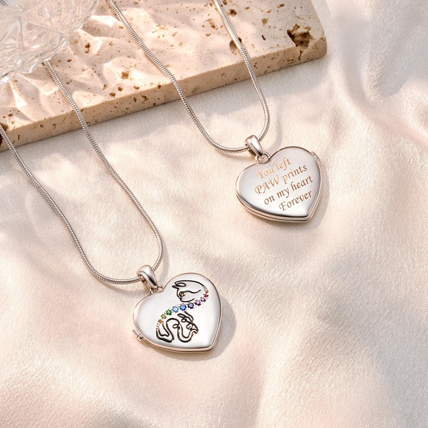 Fanery Sue Personalized Customized Pet Locket Necklace, Heart Lockets Picture Necklaces Dog Memorial Gifts Cat Sympathy for Women Men